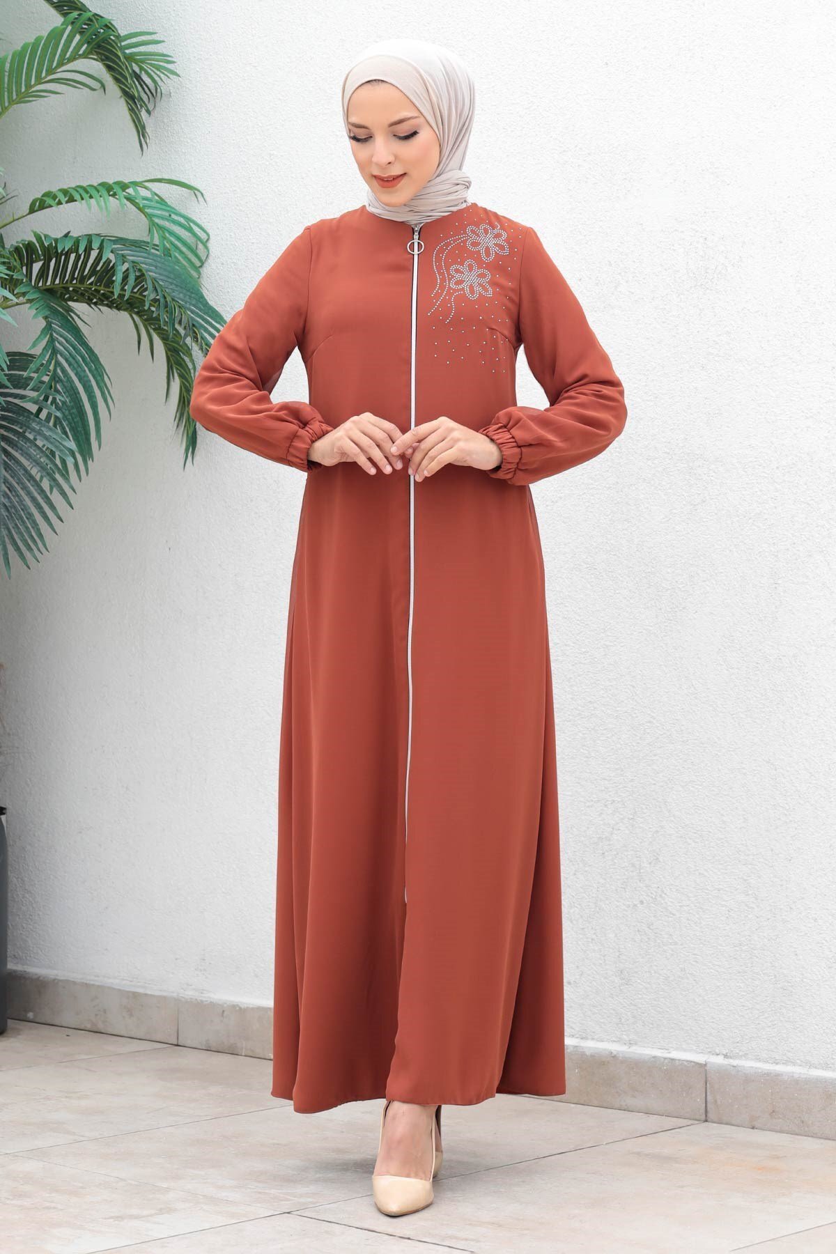Patterned Chiffon Zippered Abaya - Salmon - Modamihram