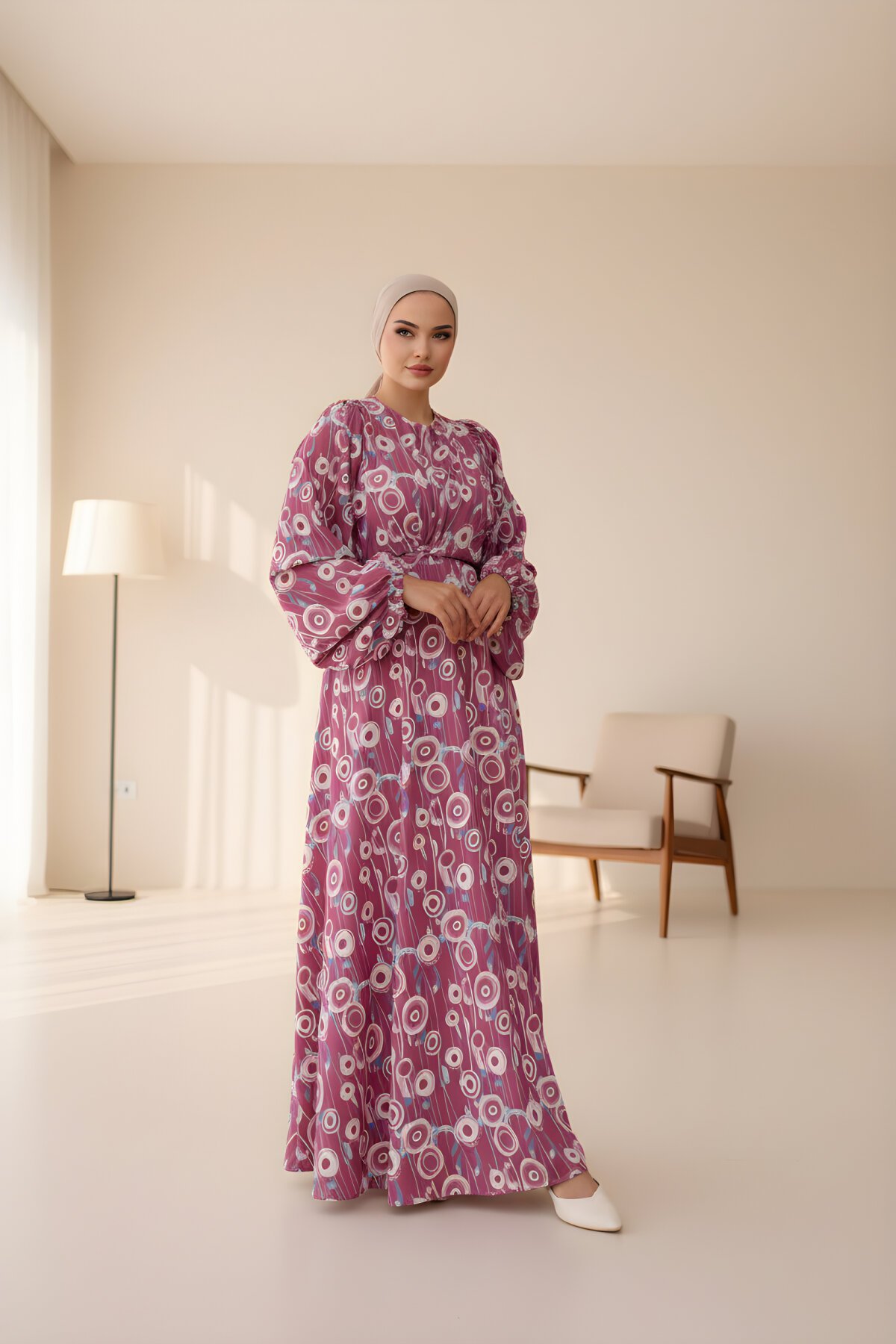 Pembe Yuvarlak Desenli Saten Bağlamalı Elbise Pembe Yuvarlak Desenli Saten Bağlamalı Elbise