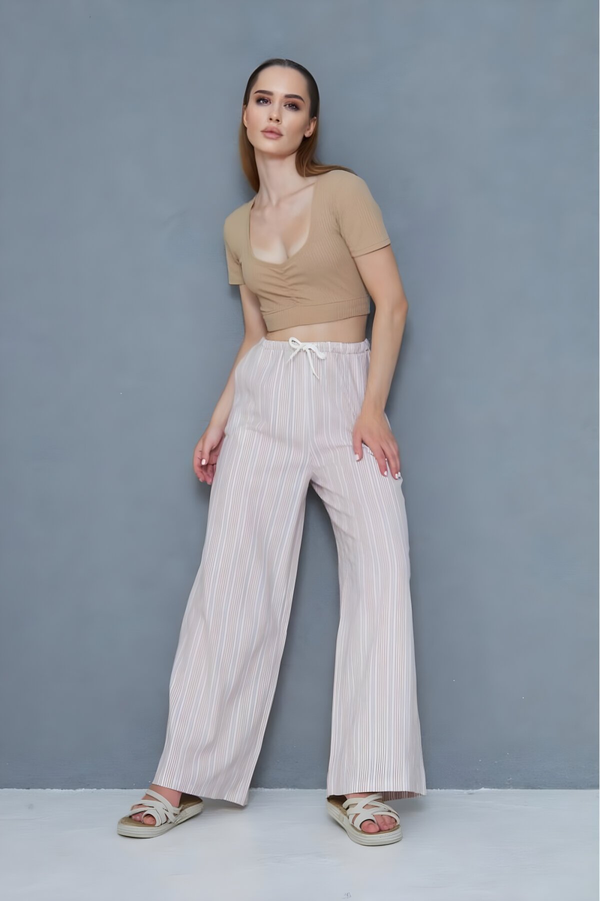 Relaxed Fit Wide Leg Poplin Eyelet Detail Pants - Beige - Pasaklı Giyim