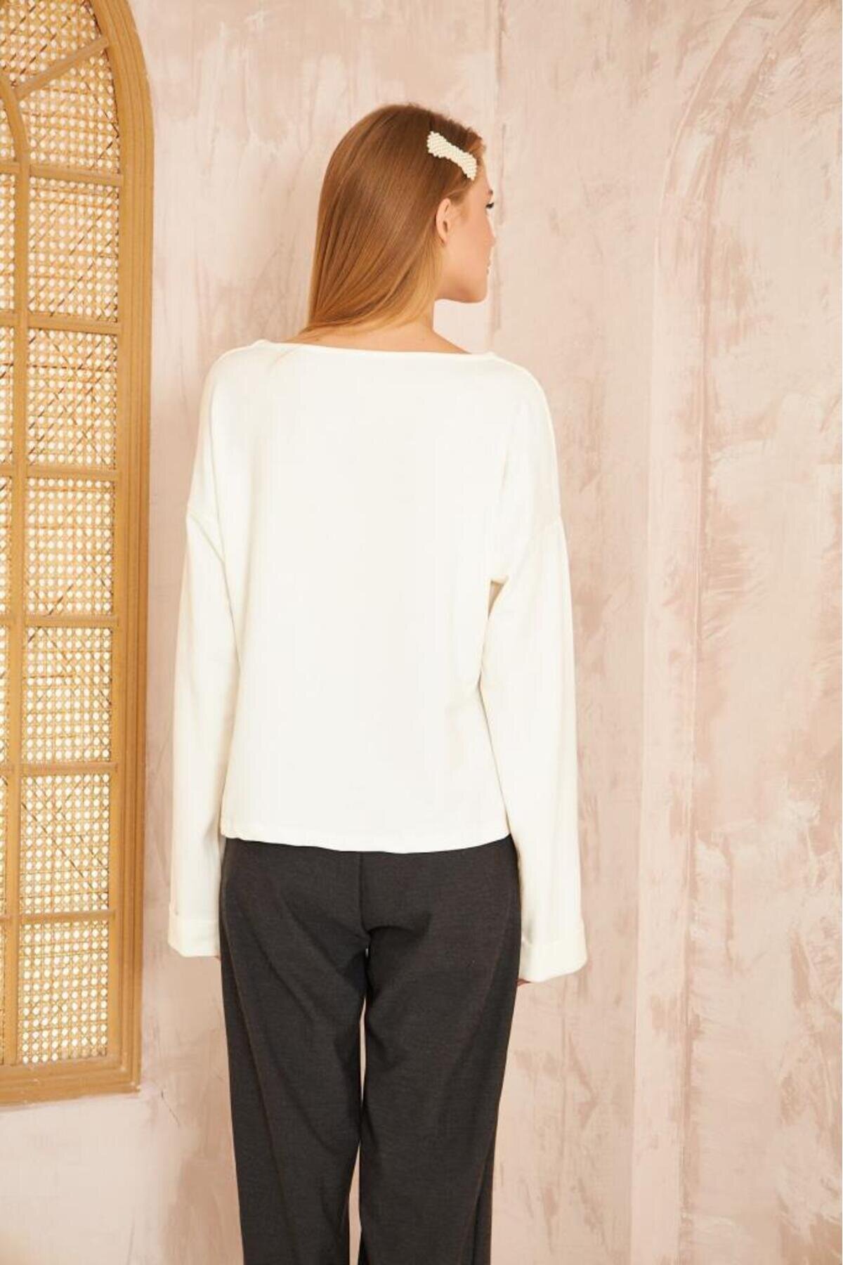 Extra Long Relaxed Fit Slit Detail Double Cuff Sweatshirt - White - Pasaklı Giyim
