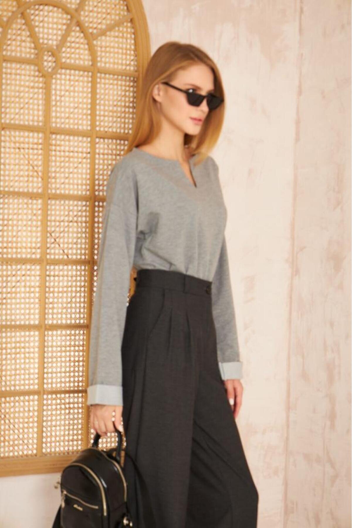 Extra Long Slouchy Slit-Neck Cuffed-Sleeve Sweatshirt - Gray - Pasaklı Giyim
