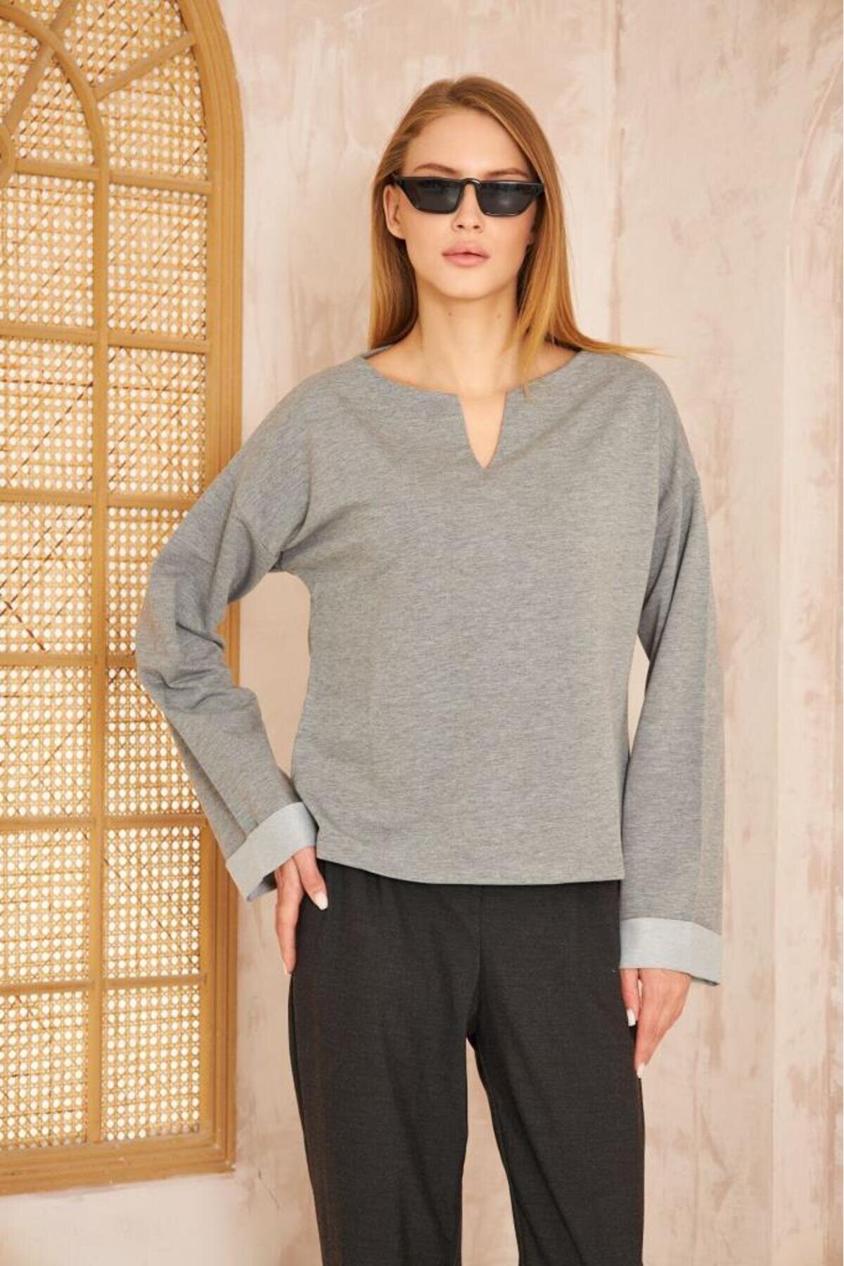 Extra Long Slouchy Slit-Neck Cuffed-Sleeve Sweatshirt - Gray - Pasaklı Giyim