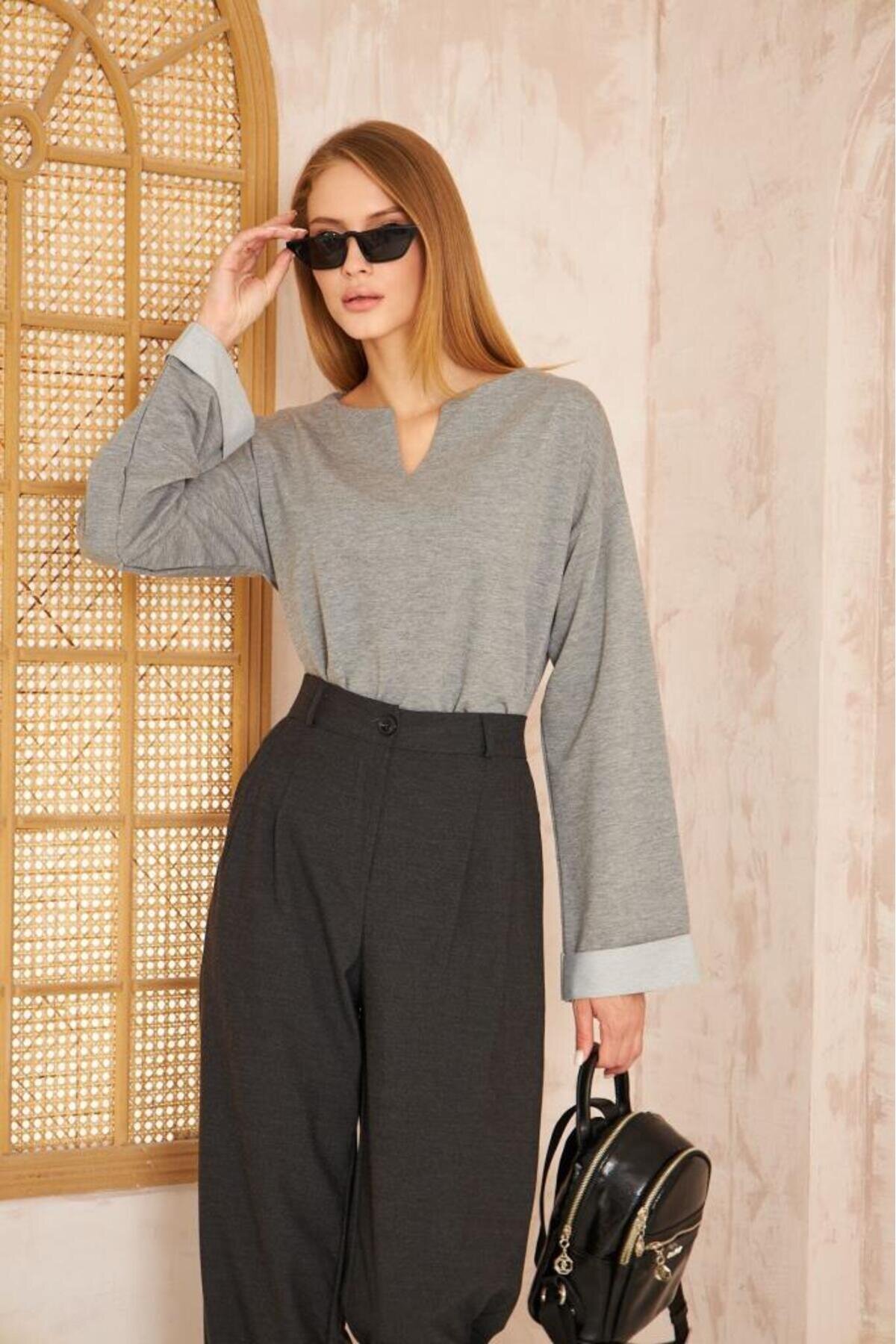 Extra Long Slouchy Slit-Neck Cuffed-Sleeve Sweatshirt - Gray - Pasaklı Giyim