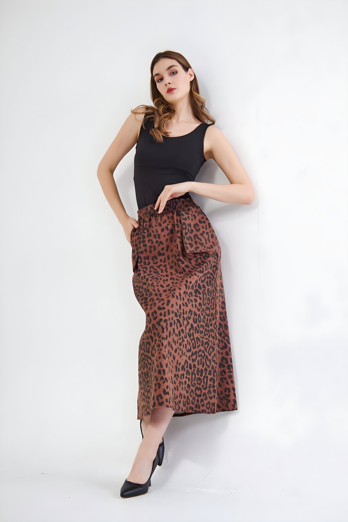 Kahverengi Leopar Kamuflaj Desen Uzun Spor Gabardin Kumaş Beli Lastikli Cep Detaylı Etek