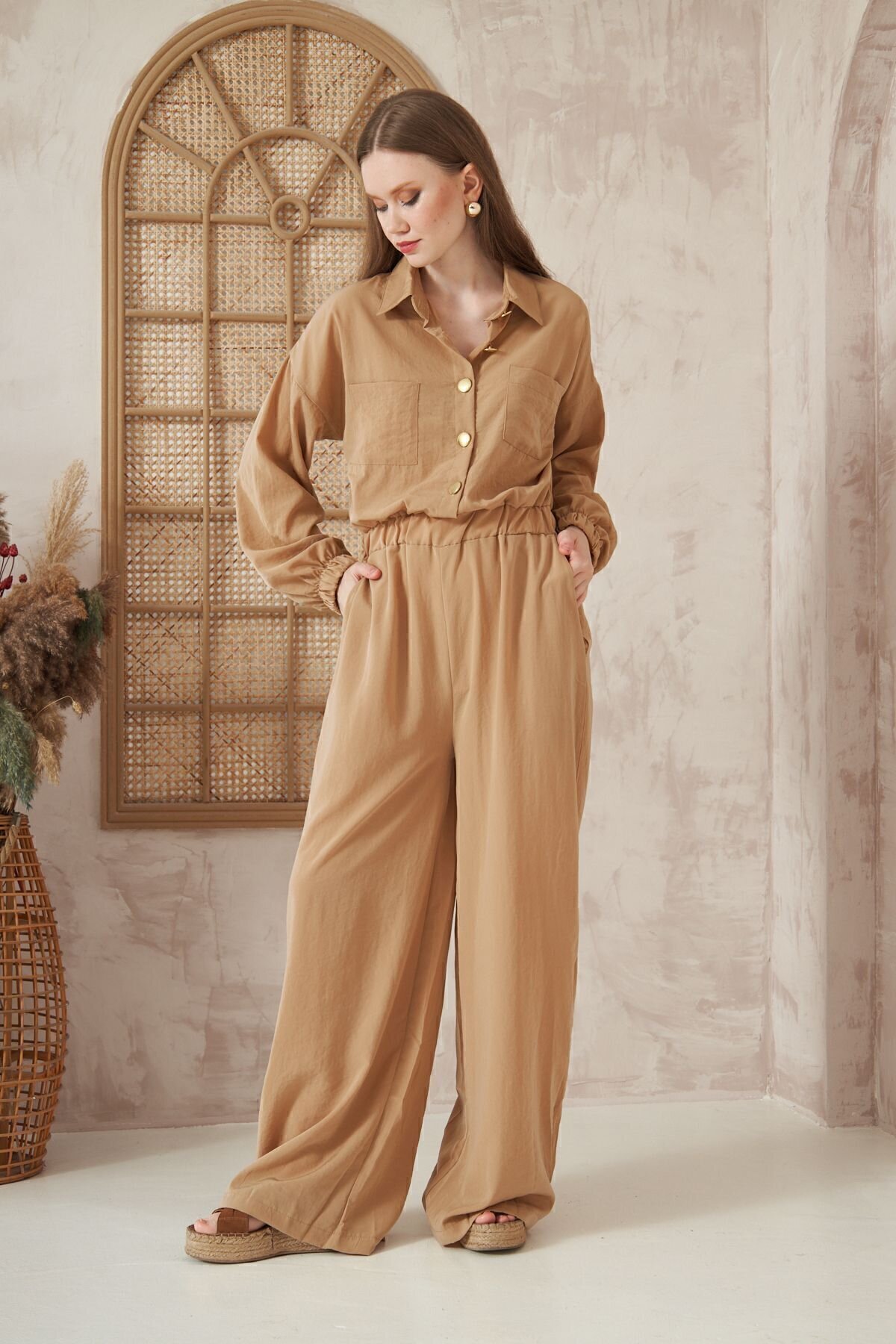 Loose Fit Long Sleeve Cupro Elasticated Waist and Cuffs Pocket Jumpsuit - Caramel - Pasaklı Giyim