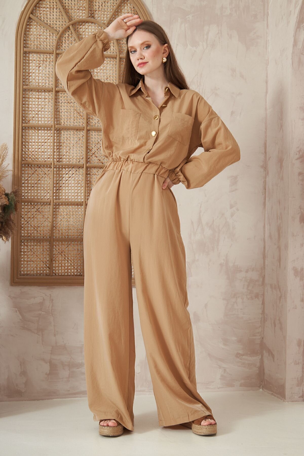 Loose Fit Long Sleeve Cupro Elasticated Waist and Cuffs Pocket Jumpsuit - Caramel - Pasaklı Giyim
