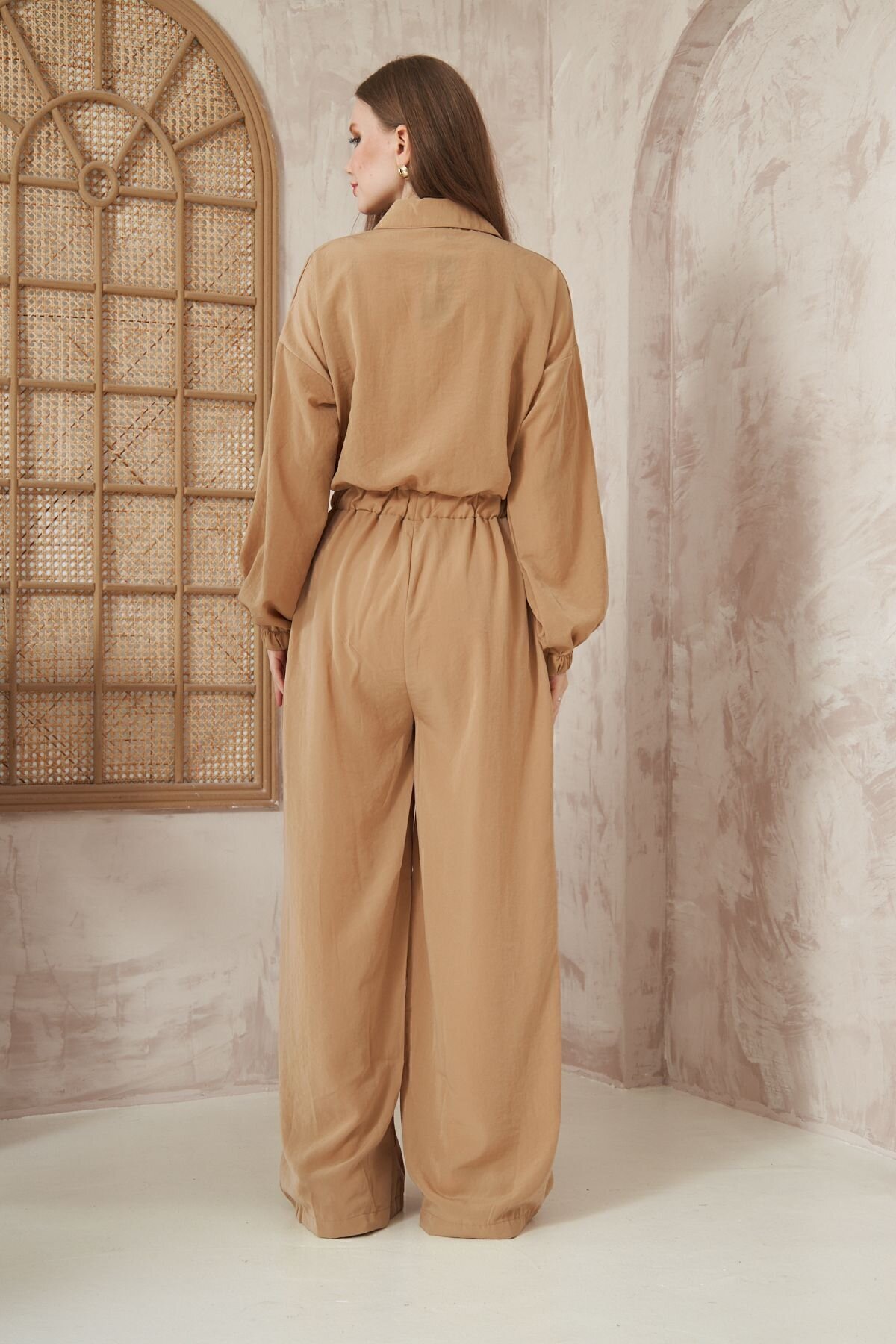 Loose Fit Long Sleeve Cupro Elasticated Waist and Cuffs Pocket Jumpsuit - Caramel - Pasaklı Giyim