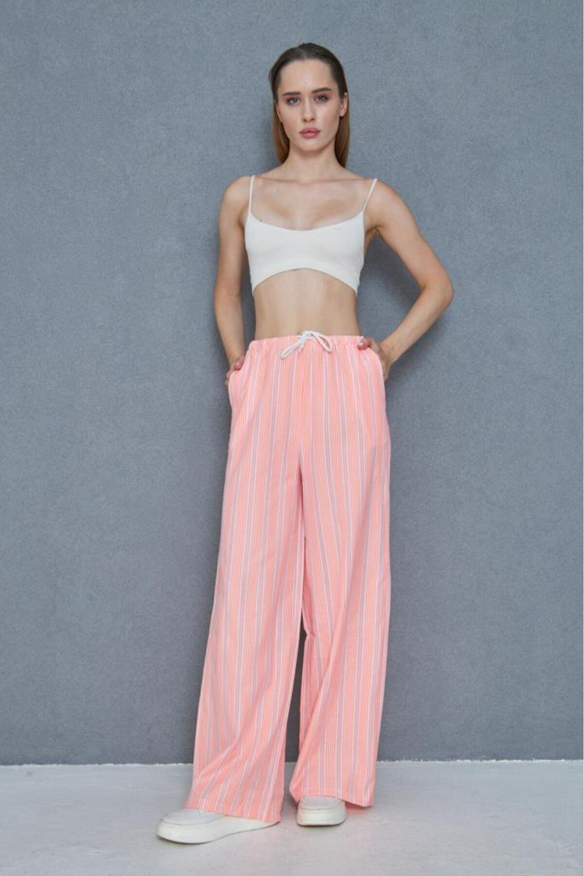 Wide Leg Poplin Pocketed Drawstring Eyelet Pants - Pink and White - Pasaklı Giyim