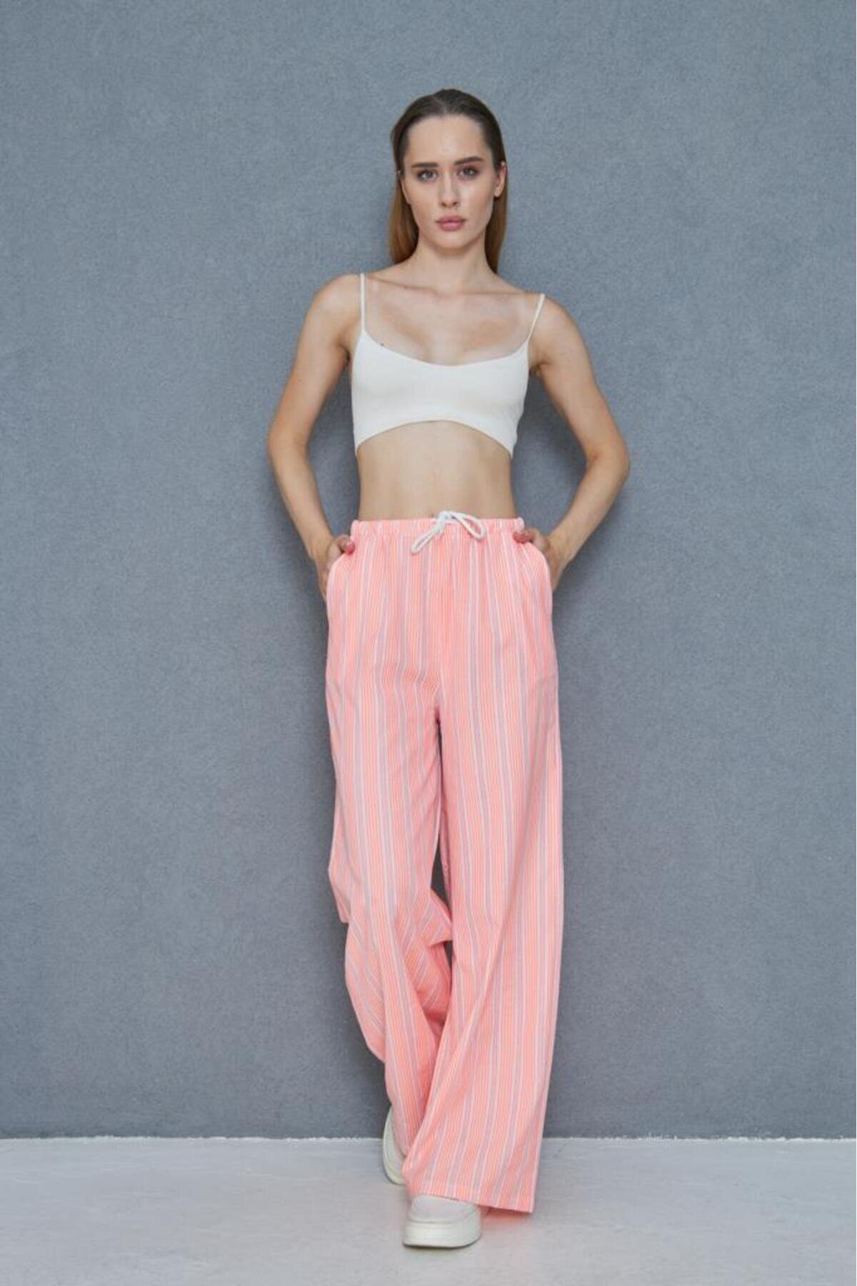 Wide Leg Poplin Pocketed Drawstring Eyelet Pants - Pink and White - Pasaklı Giyim