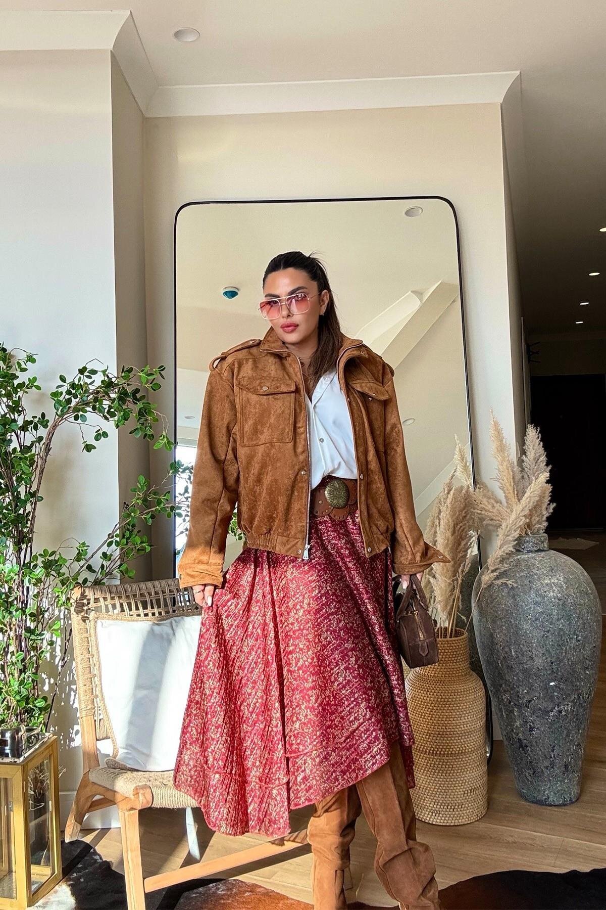 تنورة ميدي لون آجري شيفون موشح بليسيه بلمعة - Sohotique By P