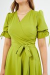 Fıstık Yeşili Kruvaze Yaka Büzgülü Kuşaklı Kısa Kol Lastikli Midi Elbise