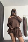 Kahverengi Mini Kayık Yaka Bağlamalı Eteği Şortlu Elbise