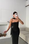 Siyah Simli Uzun Straplez Fularlı Abiye Elbise