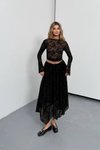Siyah Uzun Asimetrik Kesim Dantel Detaylı Etek