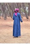 Koyu Mavi Çiçek Nakışlı Kot Tesettür Elbise