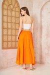 Turuncu Uzun Asimetrik Kesim Salaş Spor Kloş Cepli Fırfırlı Kat Beli Lastikli Etek