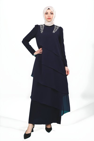 Lacivert Volanlı Tesettür Omzu Taş Detaylı Elbise