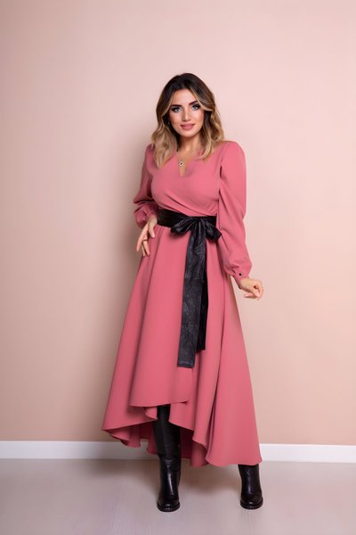 Gül Kurusu Siyah Deri Kemerli Uzun Kol Asimetrik Kesim Tesettür Elbise