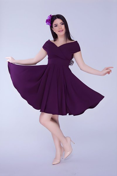 Mürdüm Mini Kloş Dökümlü Kayık Yaka Pileli Dokuma Kumaş Abiye Elbise