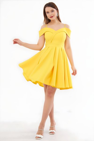 Sarı Mini Pileli Kloş Askılı Kayık Yaka Abiye Elbise