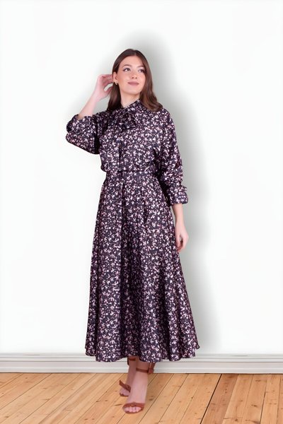 Siyah Çiçek Desenli Saten Yarasa Kol Tesettür Abiye Elbise