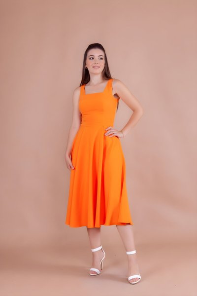 Turuncu Midi Askılı Kare Yaka Elbise