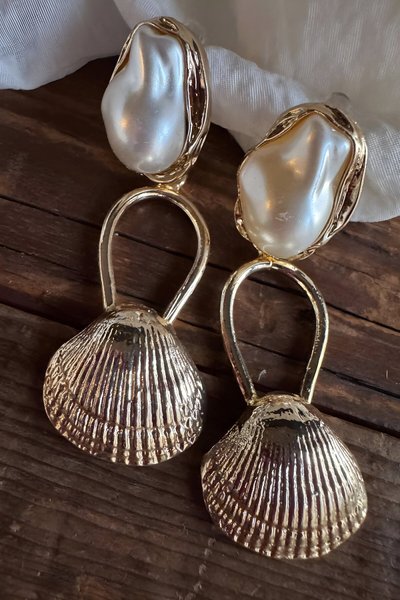 Gold İnci Kabuğu Küpe