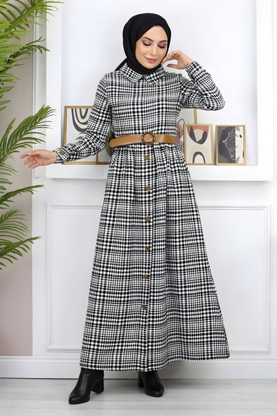 Siyah Desenli Tesettür Düğme Detaylı Elbise