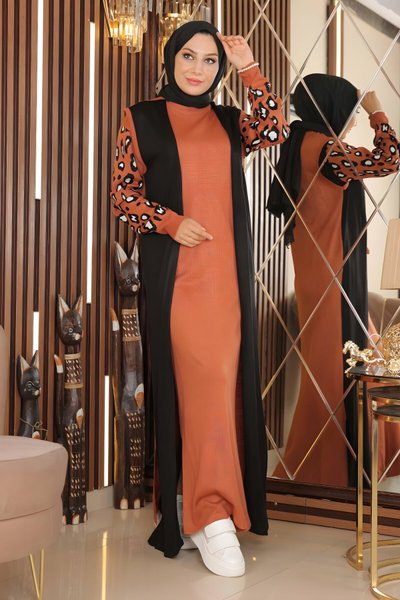 Taba Kolları Desenli Triko Tesettür Elbise