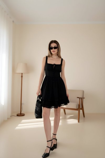 Siyah Mini Askılı Elbise