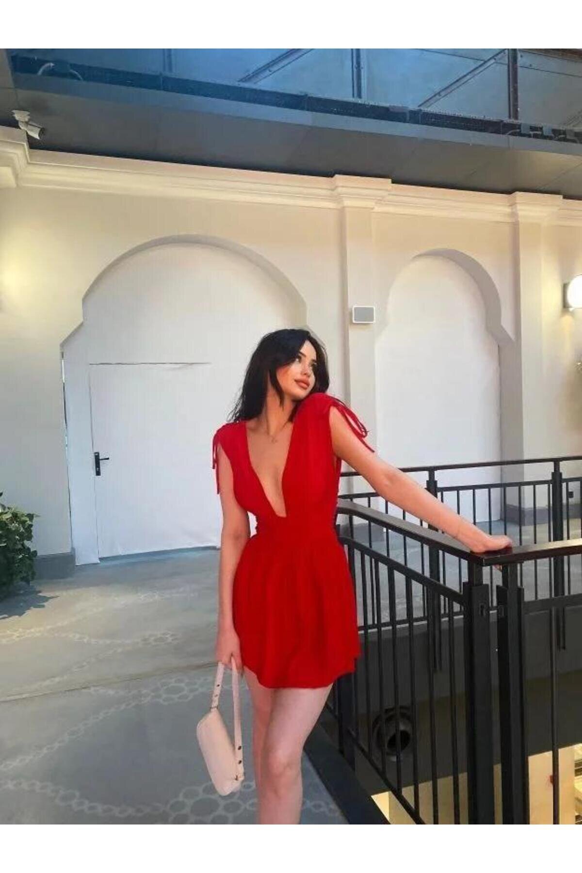 فستان قصير ميني أحمر بحمالات خيطية وشورت - RAWEA FASHİON