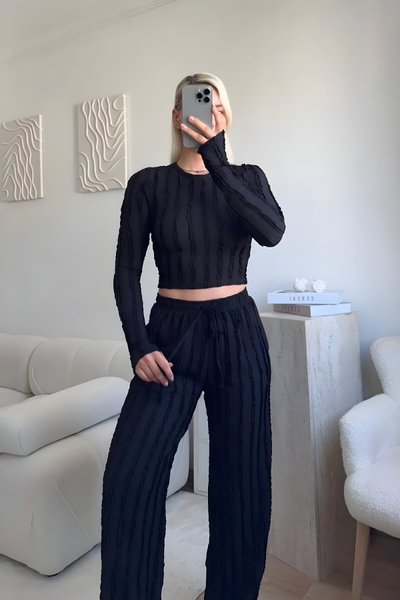 Cropped Crew Neck Exposed Seam Thumbhole Pant Set - Black