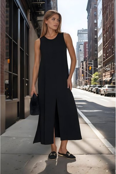 Siyah Uzun A Kesim Sıfır Kol Yırtmaçlı Aerobin Elbise