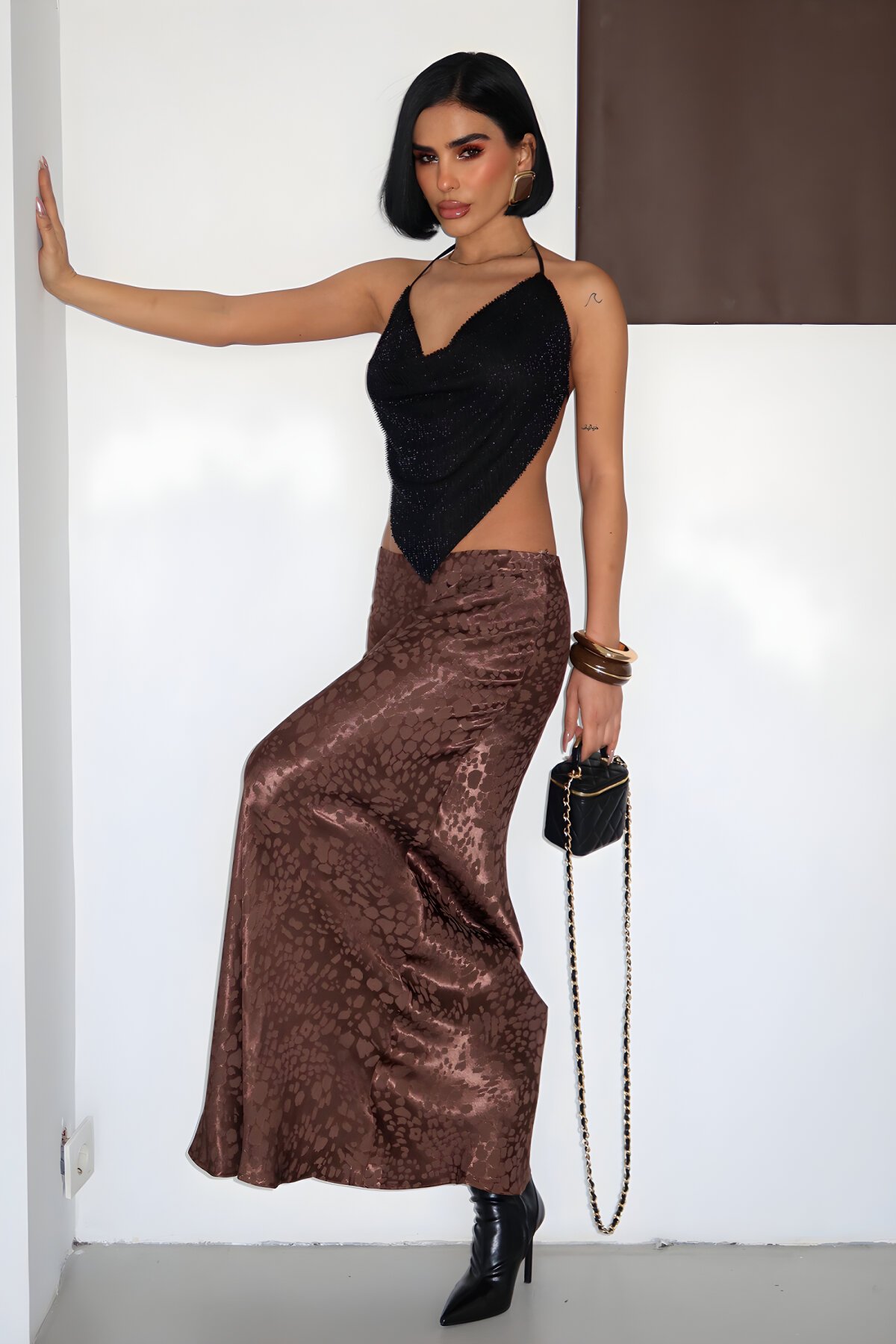 تنورة طويلة ساتان بني داكن مطبوعة بالفلوك - VİSKALİ