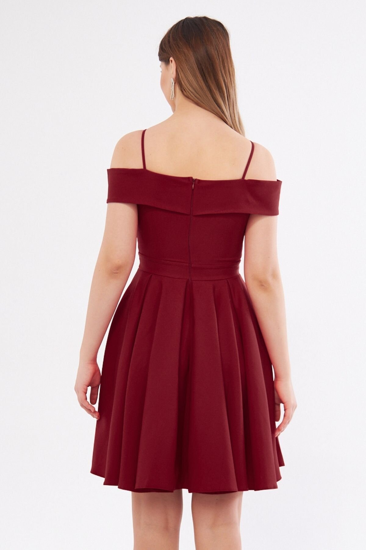 Bordo Mini Askılı Kloş Pileli Kayık Yaka Abiye Elbise - Bidoluelbise