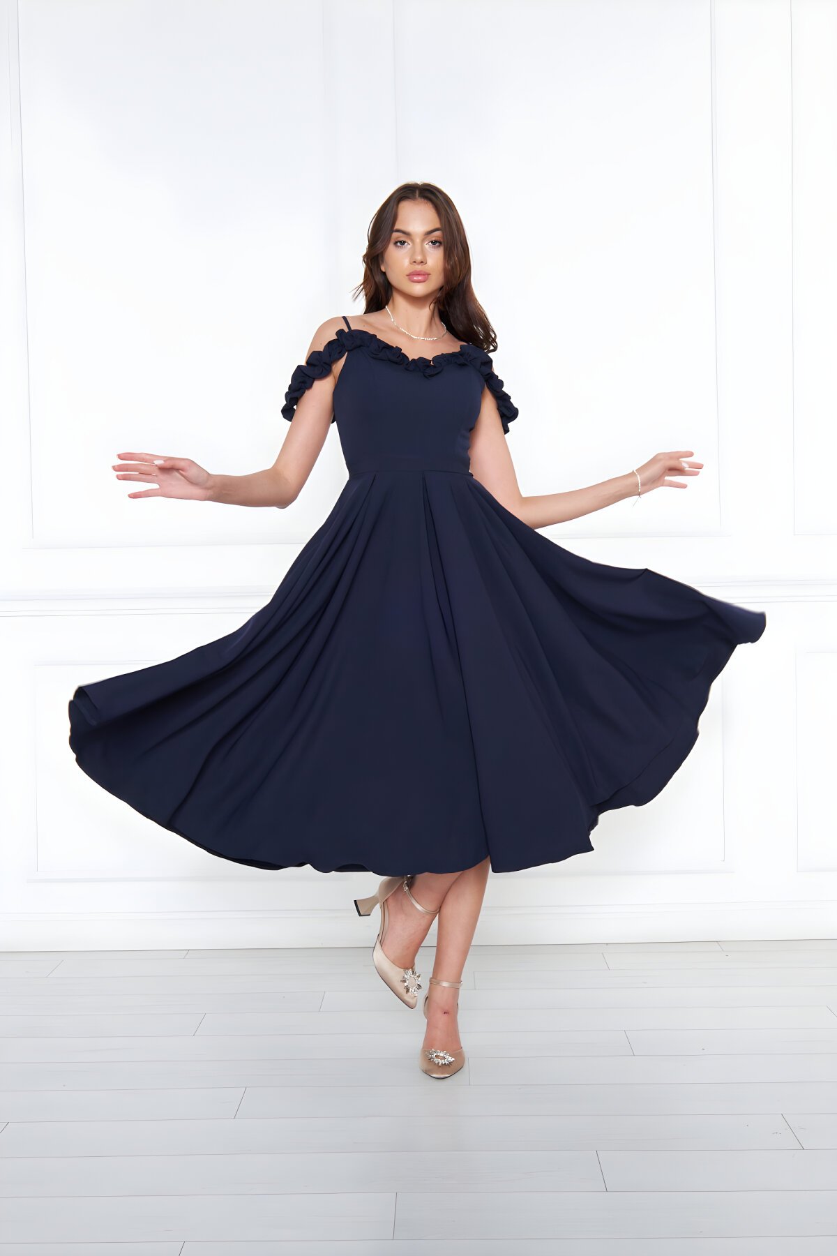 Lacivert Midi Kloş Askılı Pileli Abiye Elbise - Bidoluelbise