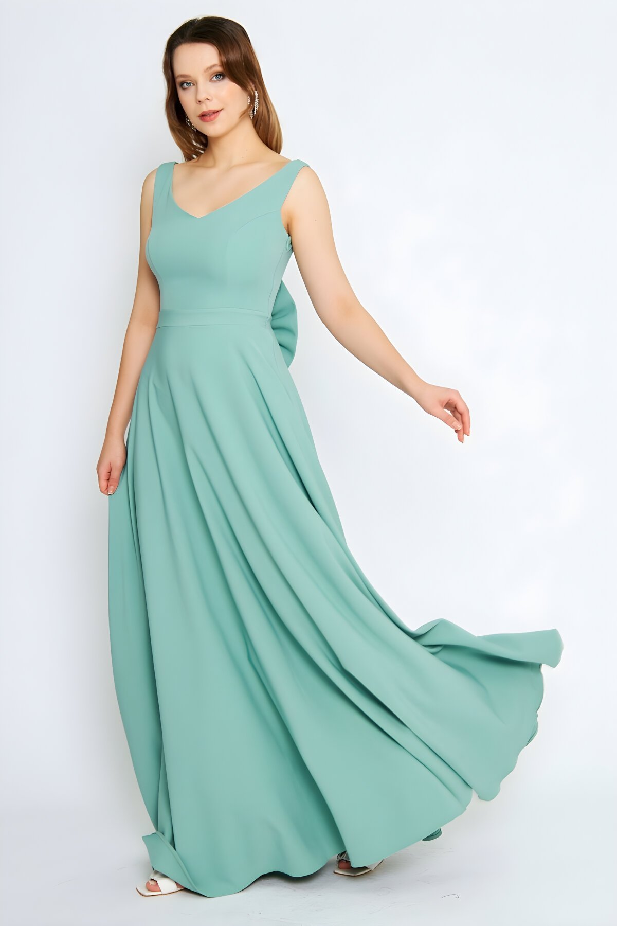 Mint Yeşili Uzun Kloş Sırtı Fiyonklu Abiye Elbise - Bidoluelbise