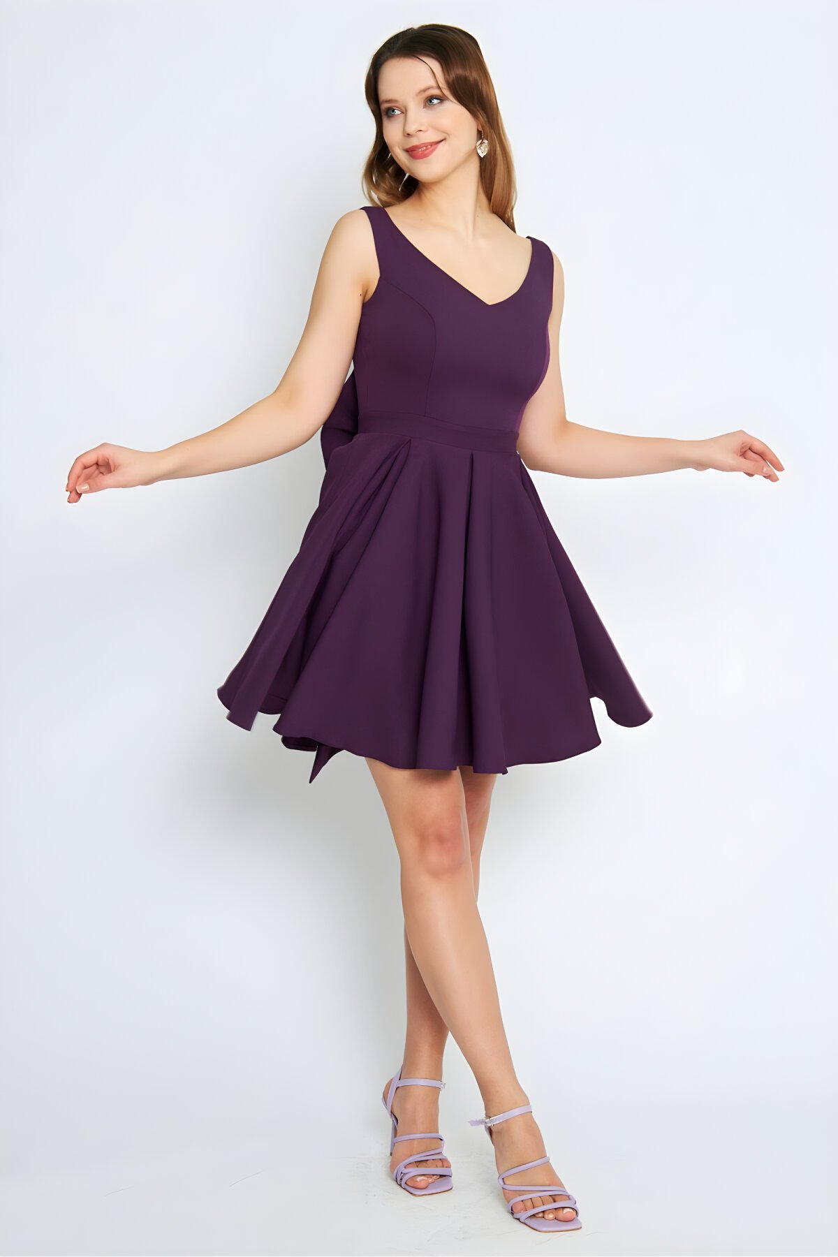 Mürdüm Mini V Yaka Pileli Kloş Sırt Dekolteli Abiye Elbise - Bidoluelbise