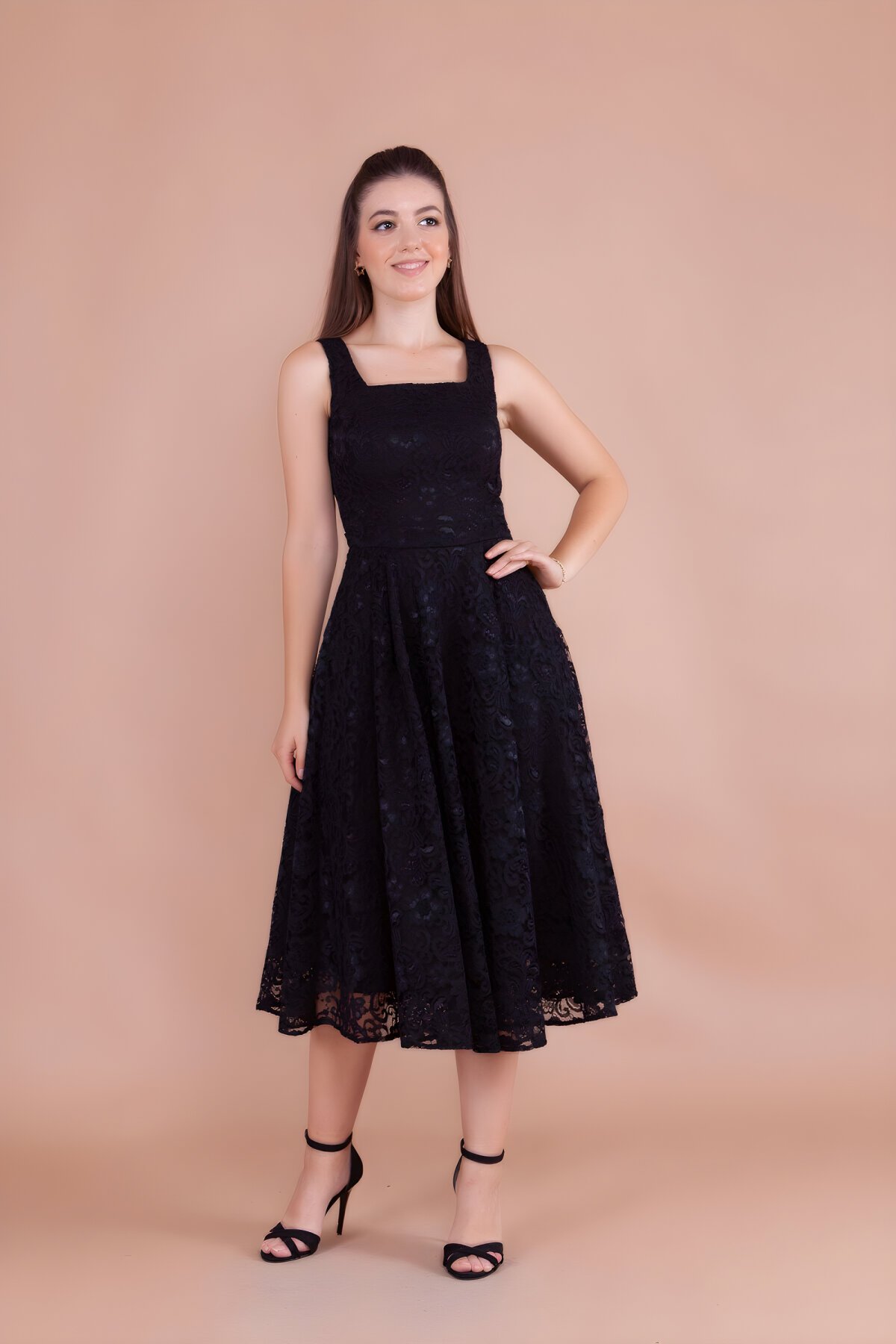 Siyah Fransız Dantel Midi Kare Yaka Abiye Elbise - Bidoluelbise