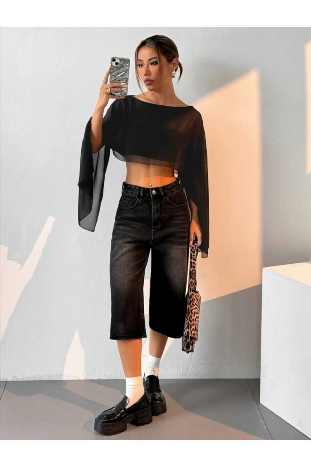 Siyah Dökümlü Yarasa Kollu Tül Crop Bluz - Charango