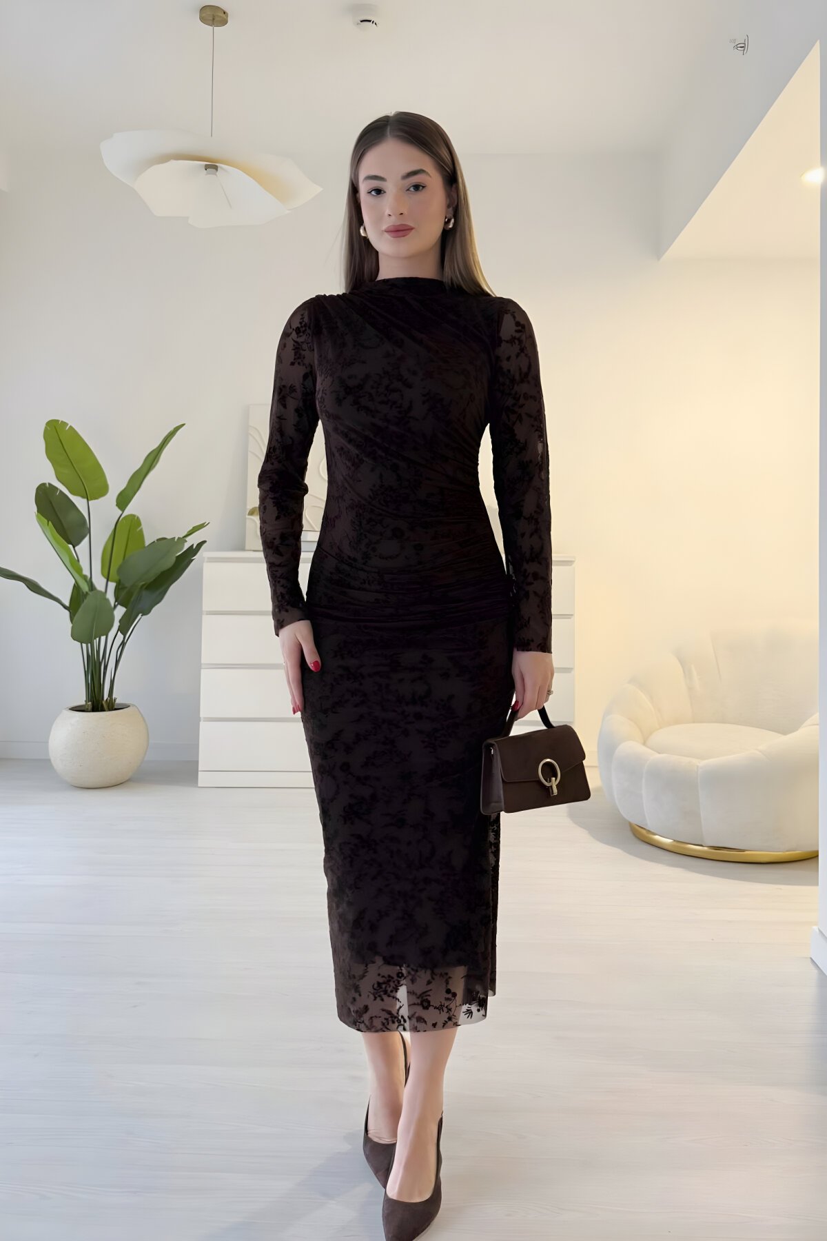 Kahverengi Flok Baskılı Midi Omuz Drape Detaylı Elbise - MOZENA