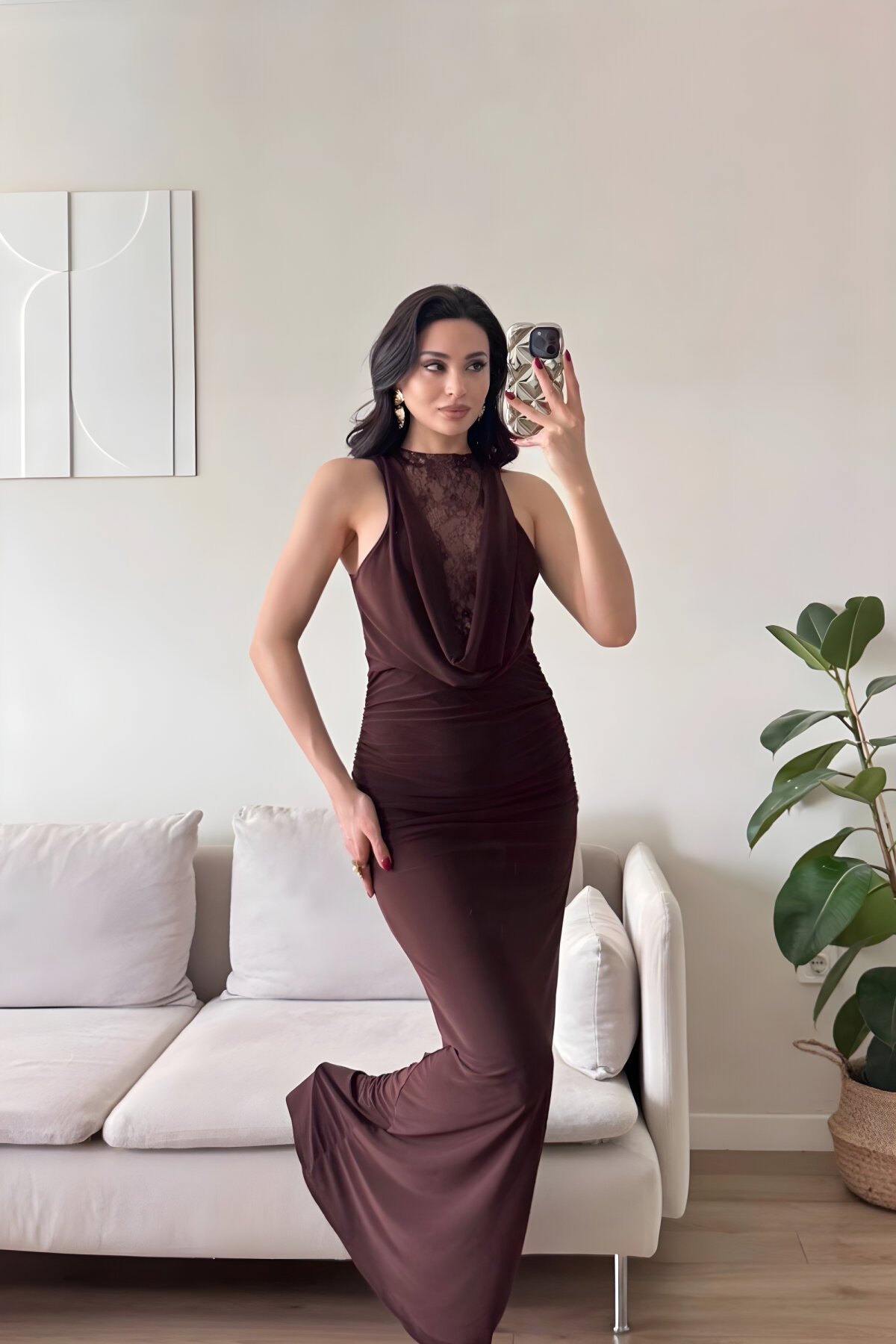 Kahverengi Uzun Degaje Yaka Büzgülü Dantel Detaylı Abiye Elbise - MOZENA