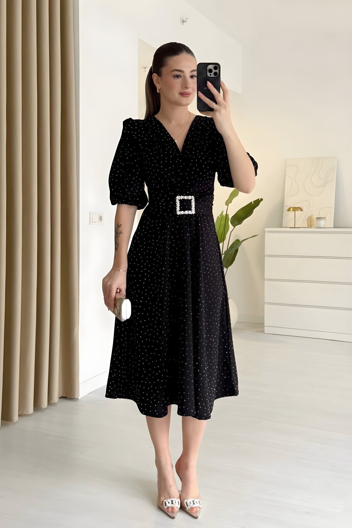 Siyah Işıltılı Midi Kruvaze Yaka Toka Detaylı Elbise - MOZENA