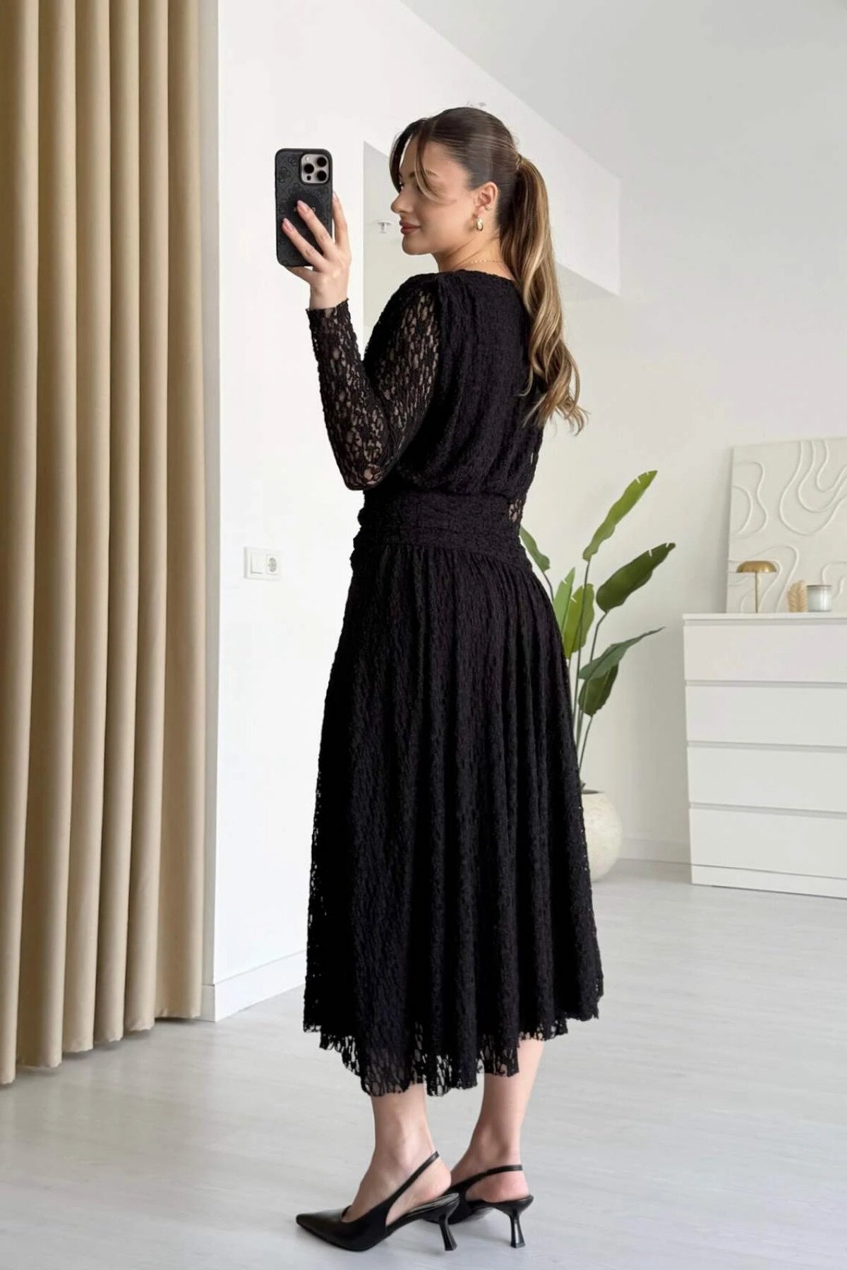 Long Waist-Detail Guipure Lace Dress - Black - MOZENA