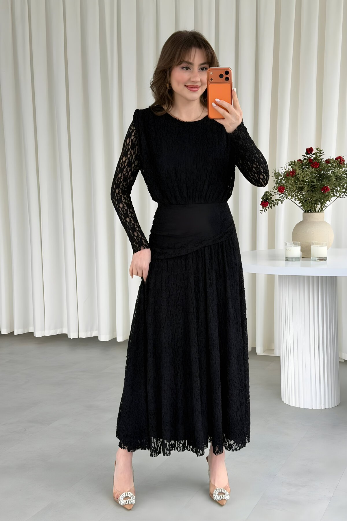 Siyah Uzun Bel Detaylı Dantel Güpürlü Elbise - MOZENA