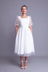 Beyaz İnci Tül Kaplamalı Midi Kare Yaka Kısa Balon Kol Abiye Elbise