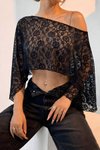 Siyah Dantel Crop Dökümlü Yarasa Kollu Bluz