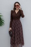 Kahverengi Ekose Desenli Uzun Krep Kemerli Elbise