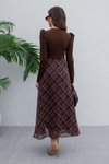 Kahverengi Ekose Desenli Uzun Krep Kemerli Elbise