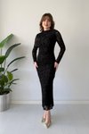 Siyah Flok Baskılı Midi Omuz Drape Detaylı Elbise